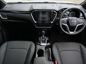 Isuzu D-Max 3.0TD double cab V-Cross - Image 16