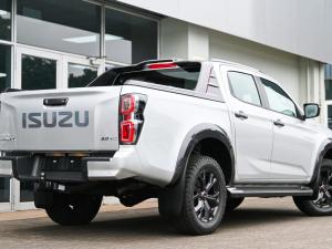 Isuzu D-Max 3.0TD double cab V-Cross - Image 22