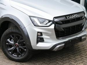 Isuzu D-Max 3.0TD double cab V-Cross - Image 4