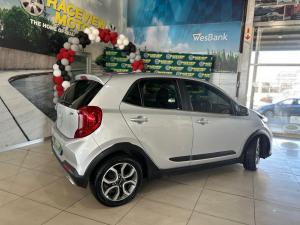 Kia Picanto 1.2 X-Line manual - Image 2