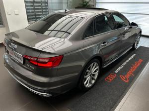 Audi A4 35TFSI Advanced - Image 6