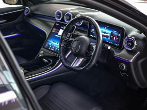 Mercedes-Benz C-Class C200 Avantgarde - Image 18