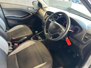 Hyundai i20 1.2 Motion - Image 11