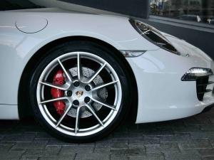 Porsche 911 Carrera S - Image 5