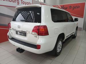 Toyota Land Cruiser 200 4.5D-4D V8 VX - Image 2