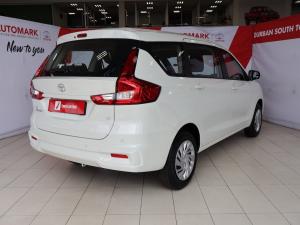 Toyota Rumion 1.5 SX manual - Image 2