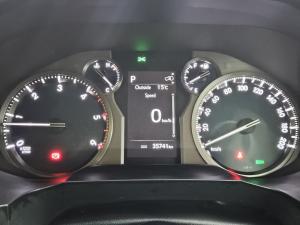 Toyota Land Cruiser Prado 2.8GD VX-L - Image 11