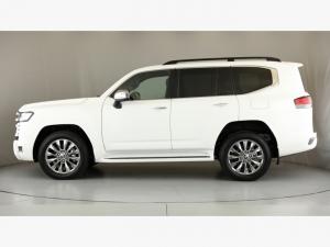 Toyota Land Cruiser 300 3.3D ZX - Image 12