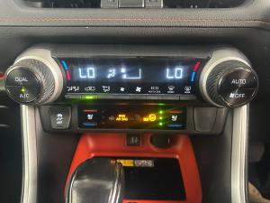 Toyota RAV4 2.0 GX-R AWD - Image 15