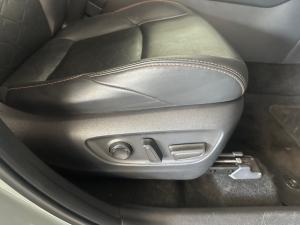 Toyota RAV4 2.0 GX-R AWD - Image 17