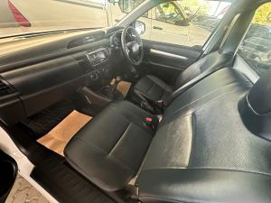 Toyota Hilux 2.4GD single cab S (aircon) - Image 7