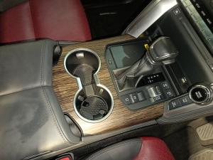 Toyota Land Cruiser 300 3.5T ZX - Image 8