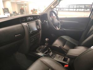 Toyota Fortuner 2.4GD-6 manual - Image 9