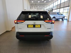 Toyota RAV4 2.0 GX auto - Image 6