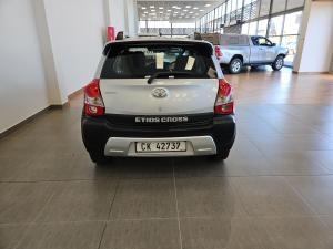 Toyota Etios Cross 1.5 Xs - Image 6