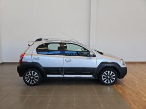Toyota Etios Cross 1.5 Xs - Image 4