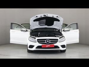 Mercedes-Benz C-Class C220d - Image 14