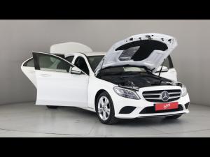 Mercedes-Benz C-Class C220d - Image 15