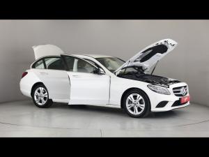 Mercedes-Benz C-Class C220d - Image 16