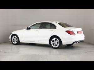 Mercedes-Benz C-Class C220d - Image 17
