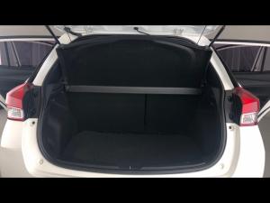 Toyota Yaris 1.5 Xs auto - Image 18
