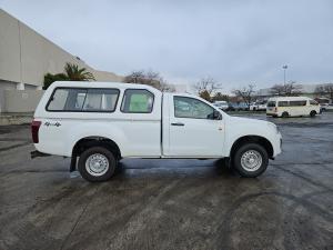 Isuzu D-Max 250 4x4 Hi-Ride - Image 3
