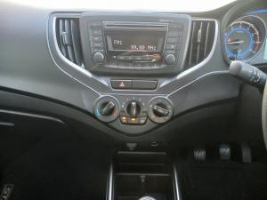 Toyota Starlet 1.4 XS - Image 12