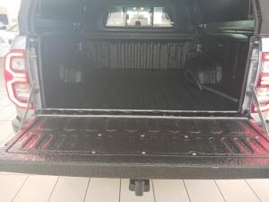 Toyota Hilux 2.8 GD-6 Raider 4X4 automaticD/C - Image 22
