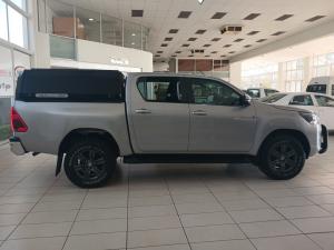 Toyota Hilux 2.8 GD-6 Raider 4X4 automaticD/C - Image 3