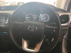 Toyota Hilux 2.8 GD-6 Raider 4X4 automaticD/C - Image 8