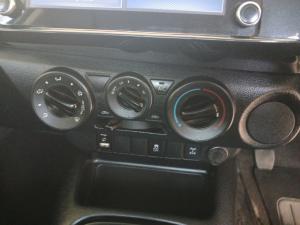 Toyota Hilux 2.4 GD-6 RB SRXE/CAB - Image 14