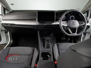 Volkswagen Golf 1.4 TSI Life + Tiptronic - Image 6