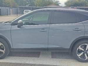 Nissan Qashqai 1.3T Acenta Xtronic - Image 21