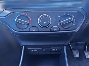 Hyundai i20 1.2 Motion - Image 15