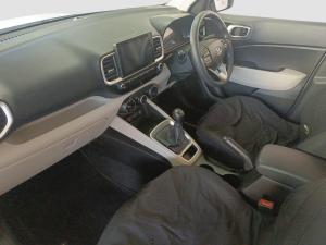 Hyundai Venue 1.2 Motion - Image 3