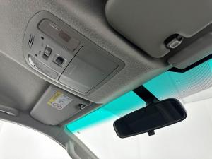Toyota Hilux 2.4 GD-6 RB RaiderE/CAB - Image 16