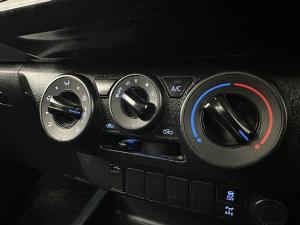 Toyota Hilux 2.4 GD-6 RB RaiderE/CAB - Image 5