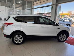 Ford Kuga 1.5 Ecoboost Ambiente - Image 6