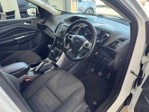 Ford Kuga 1.5 Ecoboost Ambiente - Image 8