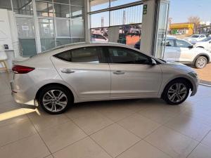 Hyundai Elantra 2.0 Elite automatic - Image 6