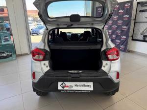 Renault Kwid 1.0 Expression / Life 5-Door - Image 5