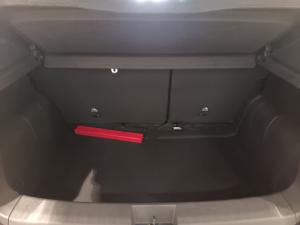 Nissan Magnite 1.0 Visia auto - Image 13