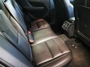Volvo XC40 D4 AWD R-Design - Image 3