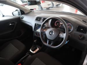 Volkswagen Polo Vivo hatch 1.6 Life - Image 11