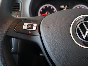 Volkswagen Polo Vivo hatch 1.6 Life - Image 17