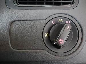 Volkswagen Polo Vivo hatch 1.6 Life - Image 20