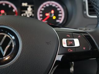 Volkswagen Polo Vivo hatch 1.6 Style