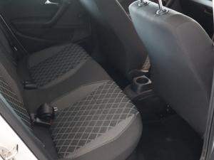 Volkswagen Polo Vivo hatch 1.6 Style - Image 21