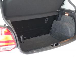 Volkswagen Polo Vivo hatch 1.6 Style - Image 29