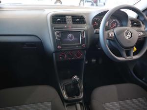 Volkswagen Polo Vivo hatch 1.4 Trendline - Image 13
